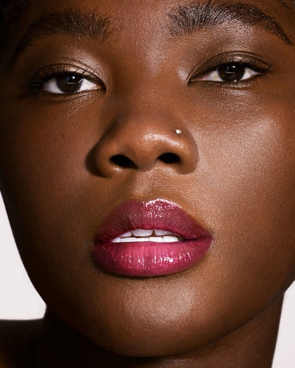 Fenty Beauty GLOSS BOMB UNIVERSAL LIP LUMINIZER shade ( Fuchsia Flex )